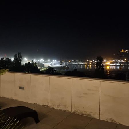 River Town View - Luxury Apartment With Jacuzzi On Terrace Viana do Castelo Bagian luar foto