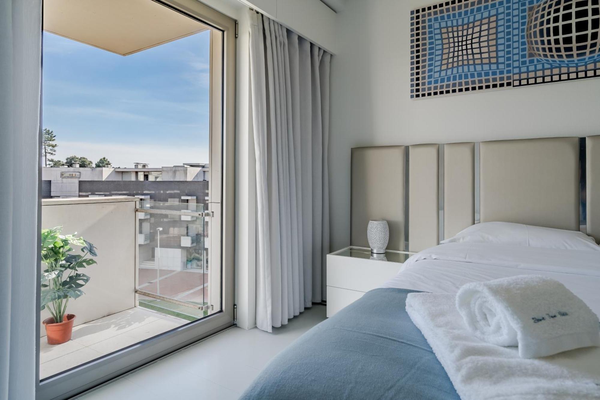 River Town View - Luxury Apartment With Jacuzzi On Terrace Viana do Castelo Bagian luar foto